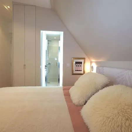 Luxury Flat With Amazing View On Eiffel Tower * Párizs
